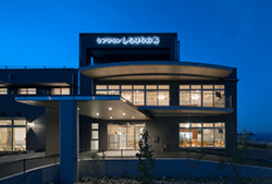 ケアタウンしらゆりの郷(福岡県久留米市)/ CareTonw Shirayurinosato,2014